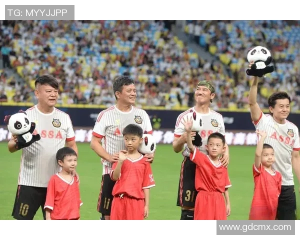 足球明星鲍金生的传奇人生与职业生涯回顾