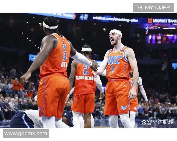 小牛队与雷霆队季后赛第四场激战回顾与精彩瞬间分析