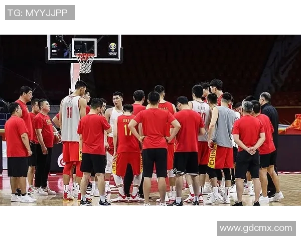 篮球明星对中国足球的观察与期待：从场上到场下的深度剖析